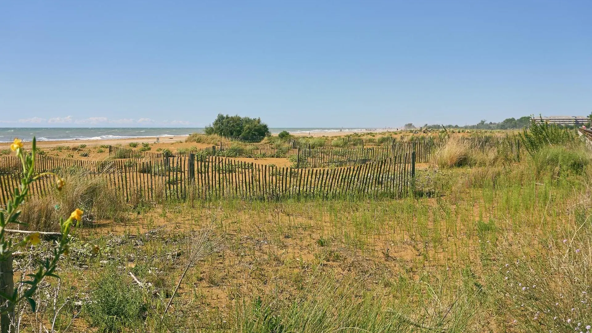 Two-Room Flat With Swimming Pool Near The Sea Bibione 0*,  Italy